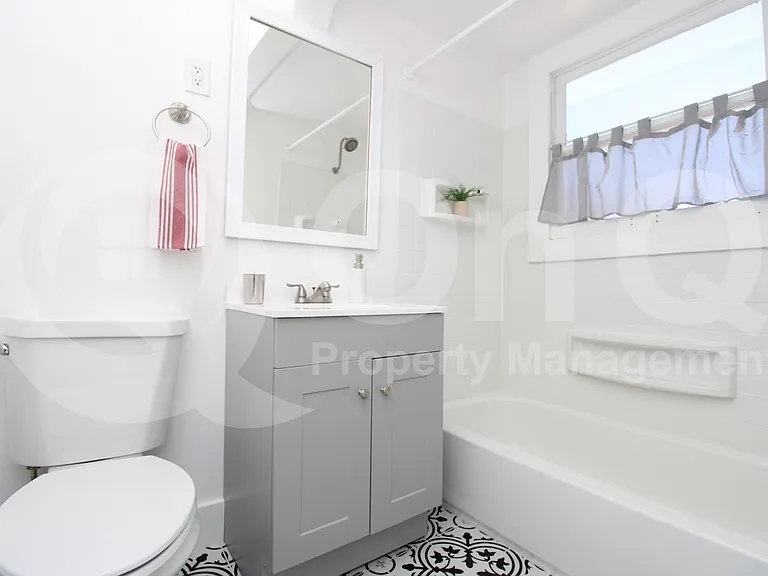 148 N 10th Ave — Photo 11