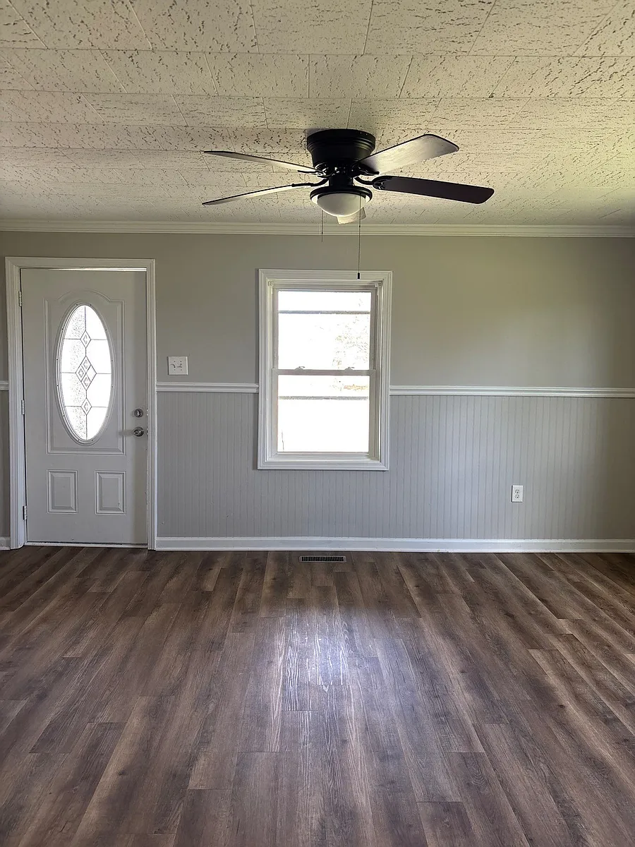 Building Photo - 159 Ervin Ln