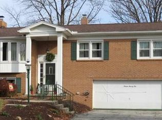 1475 Chapel Dr, York, PA 17404