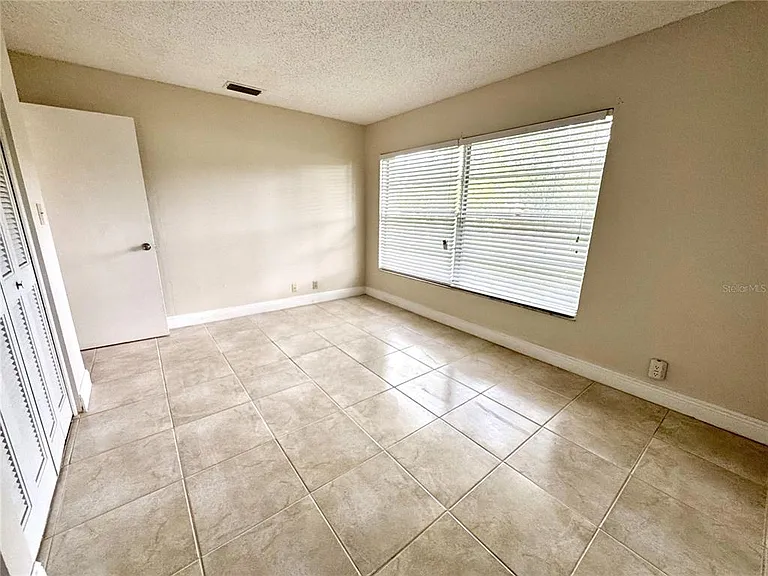 14607 Pine Glen Cir — Photo 10