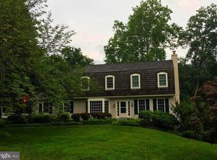 534 Camp Woods Cir, Villanova, PA 19085