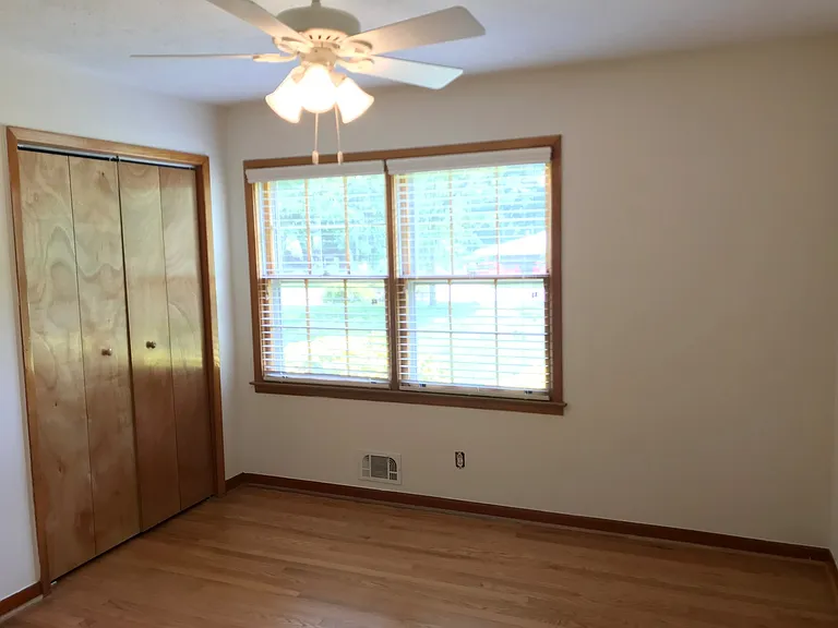 1321 Mary Dale Dr SW — Photo 12