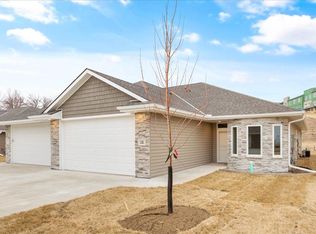 15 Patrick Cir, Council Bluffs, IA 51503