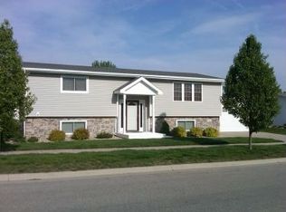 1409 Aspen Dr, Waterloo, IA 50701