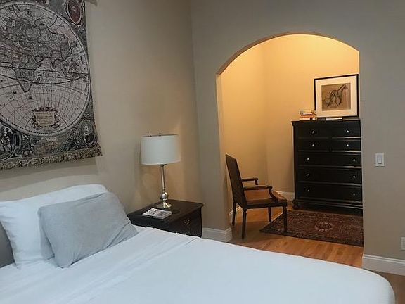 3rd image of 965 Lexington Ave APT 3