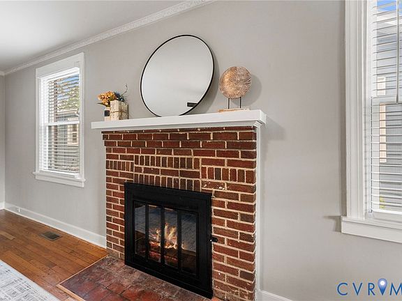 4th image of 204 W 29th St