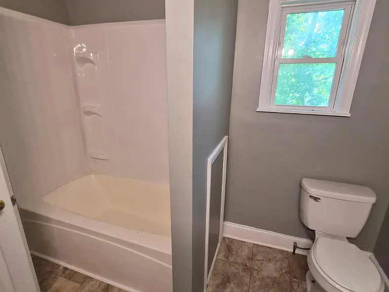465 Winsley St #1 — Photo 5