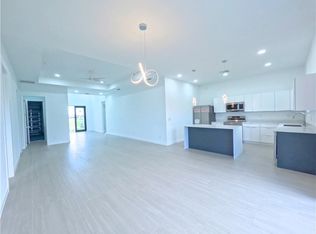 2421 NW 8th Ter, Cape Coral, FL 33993