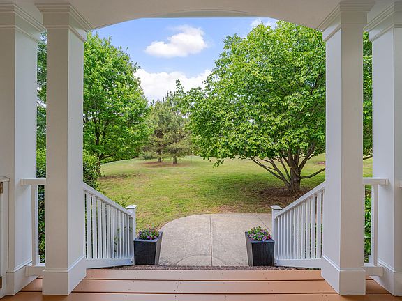 2nd image of 303 Crooked Meadow Ln