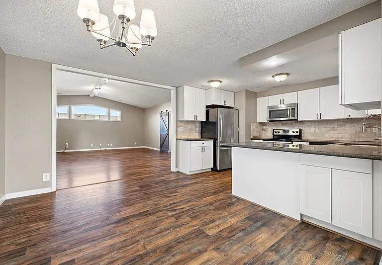 2577 Elysium Ave — Photo 27