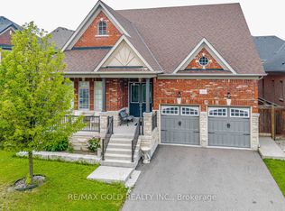 10 Falkland Rd, Brampton, ON L6P4C3