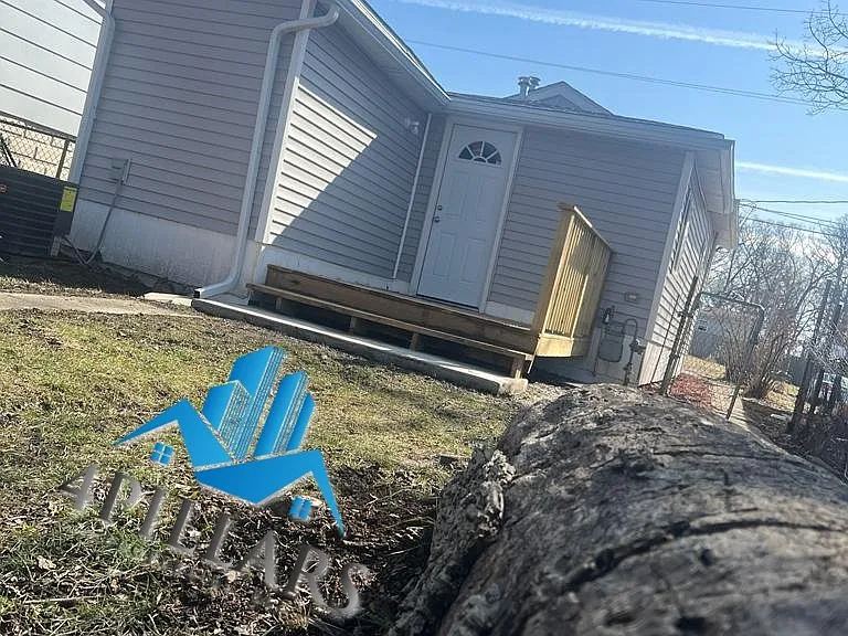 7300 W 128th Pl — Photo 4