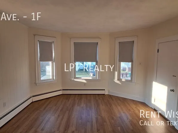 971 Cass Ave, Woonsocket, RI 02895