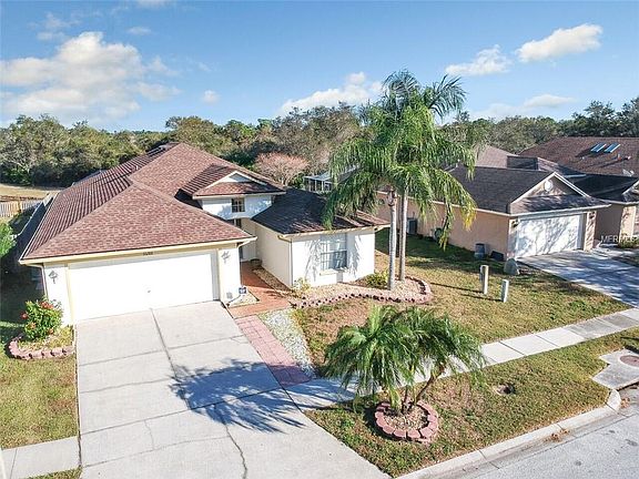 3rd image of 10286 Oasis Palm Dr