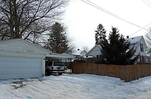 2nd image of 500 E Ward St
