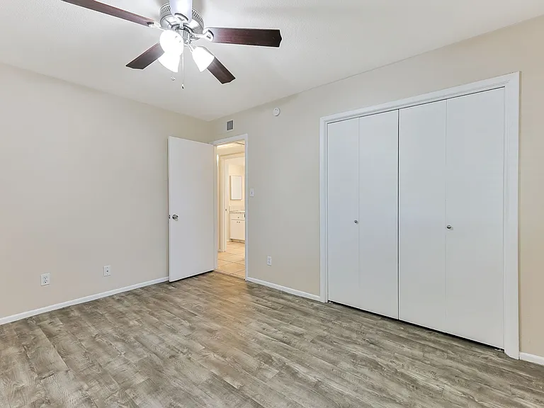 5105 S La Rosa Dr — Photo 9