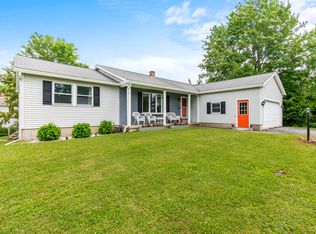 33 Cathedral Oaks Dr, Biddeford, ME 04005