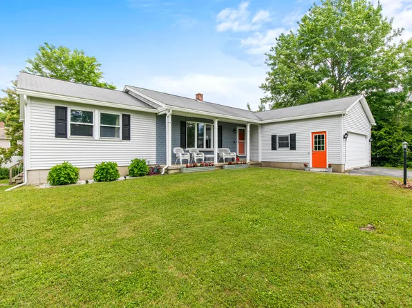 33 Cathedral Oaks Drive, Biddeford, ME 04005