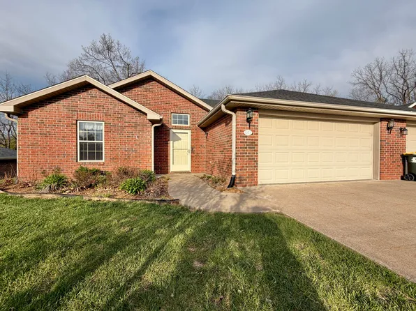 1207 Raymond Ct, Boonville, MO 65233