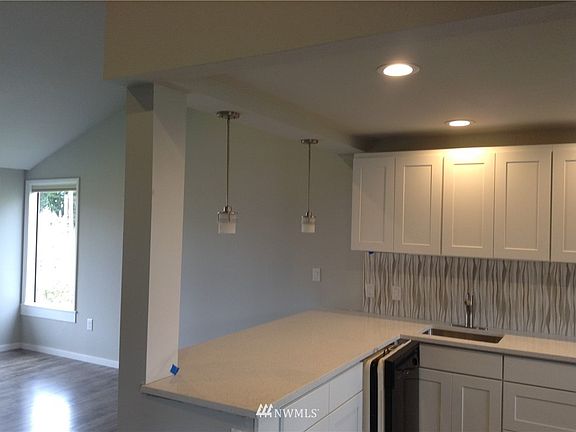 2nd image of 2825 98th Avenue NE