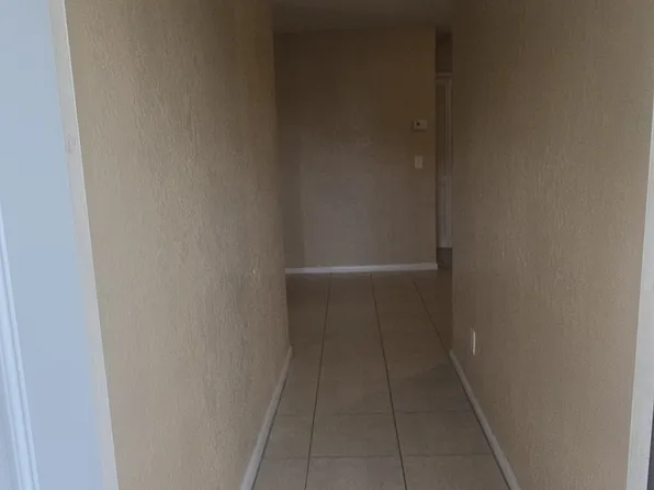 11431 Char Ann Dr #8, Fort Myers, FL 33908