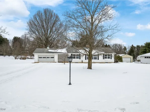 603 Center Rd, Akron, OH 44319