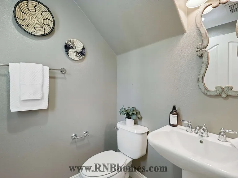 170 Martis Valley Cir — Photo 7