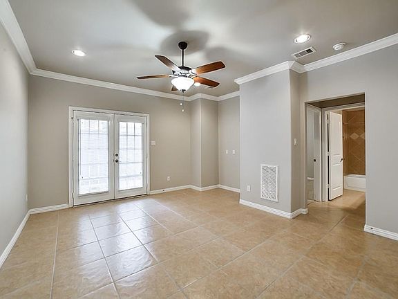 3rd image of 5629 Dolores St #B