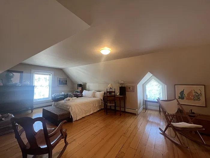 2 bed, 1.0 bath, $3,200 — Photo 2