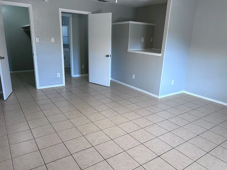2308 W Elisa Ln #7 — Photo 7