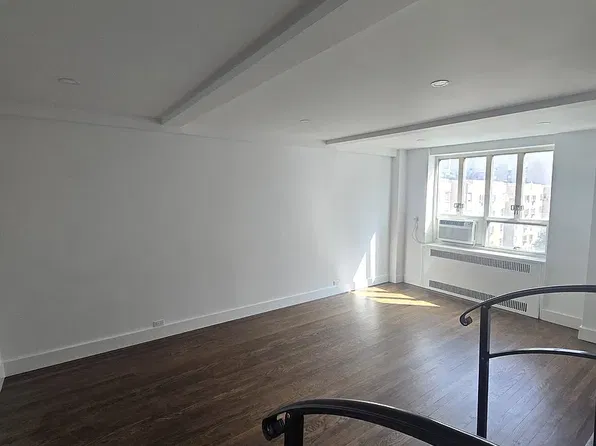 200 W 20th St, New York, NY