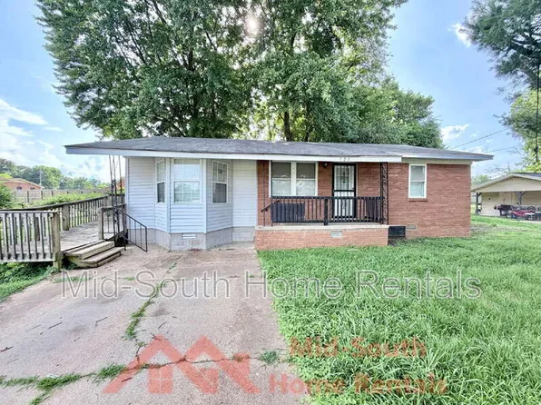 721 Best St, Covington, TN 38019