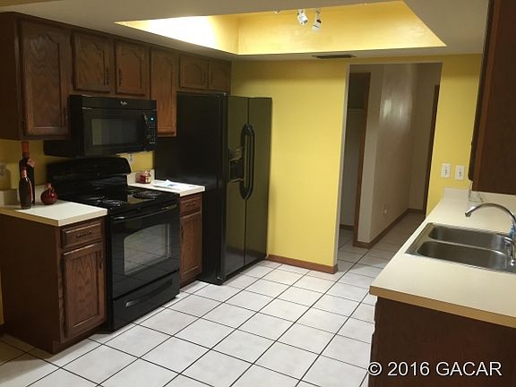 3rd image of 6909 NW 51st Ter