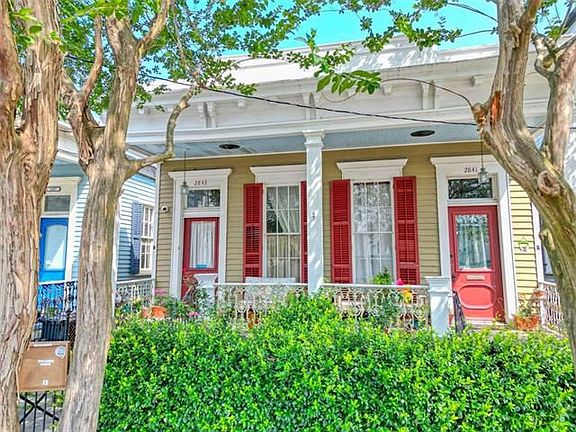 2nd image of 2843 Carondelet St