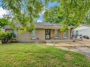 995 Canary Ln, Memphis, TN 38109