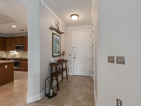 002_Foyer