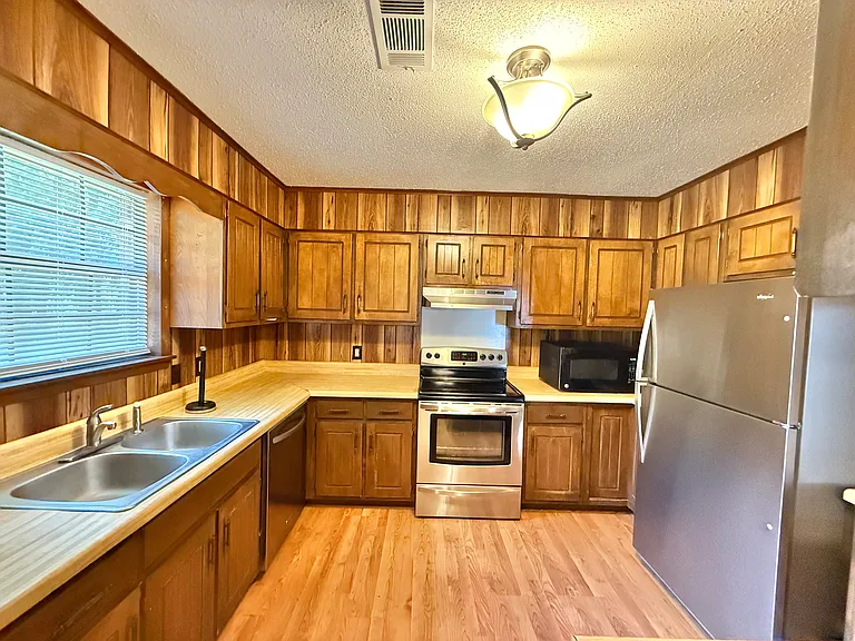 6047 Old Highway 45 — Photo 9