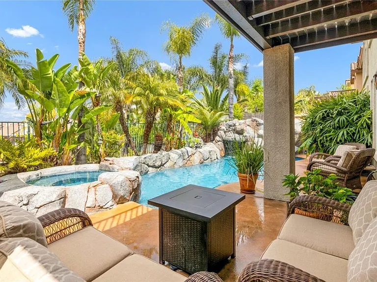 27320 Ocean Dunes St — Photo 32