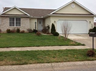 1232 White Oak Dr, Goshen, IN 46526