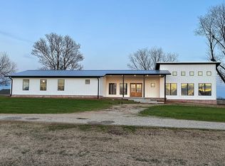 166 Faith Ln, Muscle Shoals, AL 35661