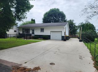 1516 Mound St, Boscobel, WI 53805