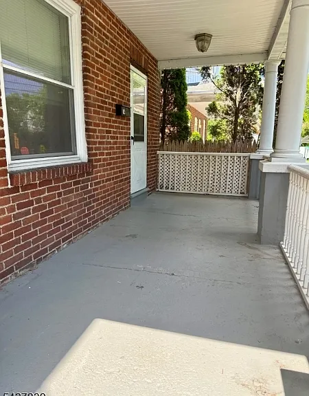 14 Raymond St — Photo 7