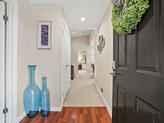 3rd image of 25571 Indian Hill Ln Unit K