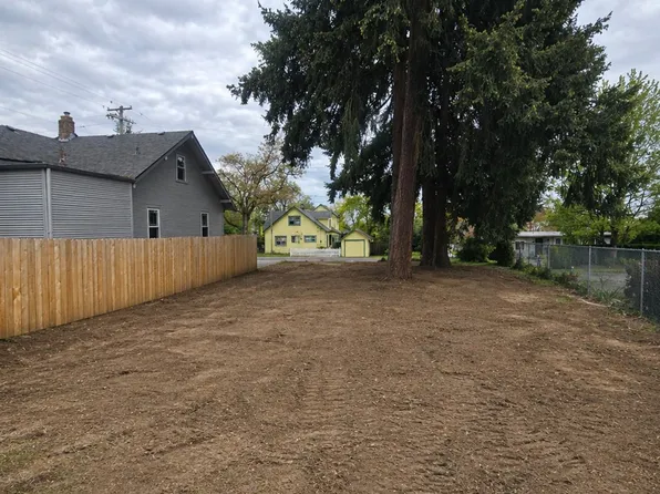 2324 E McLoughlin Blvd, Vancouver, WA 98661