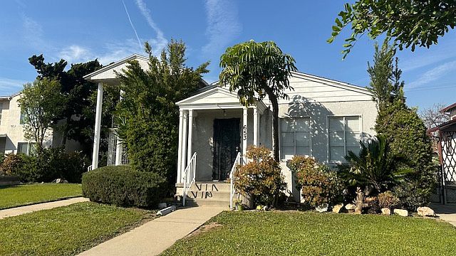 1st image of 653 W Riggin St