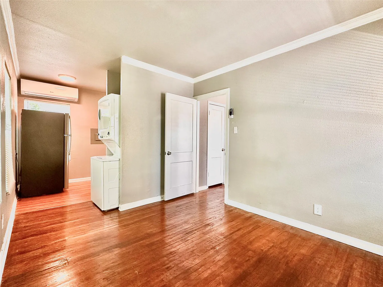 1 bed, 1.0 bath, 450 sqft, $1,100 — Photo 3