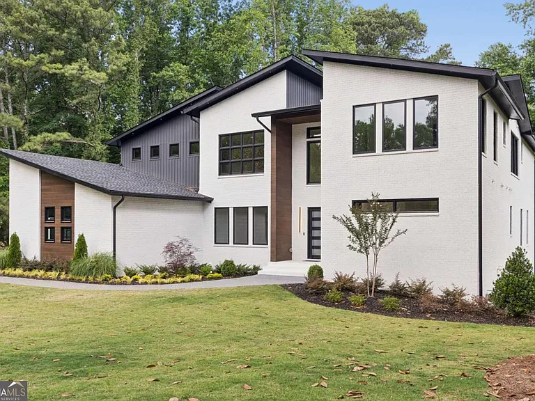 1000 Clementstone Dr NE — Photo 39
