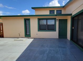 1096 Manor Dr, Palm Springs, FL 33461