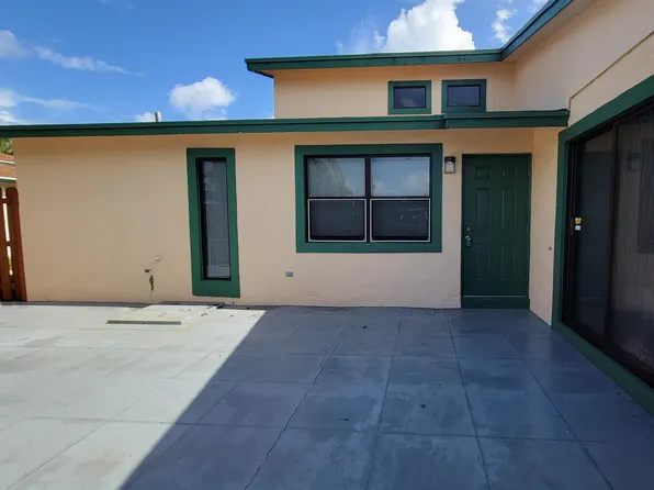 1096 Manor Drive, Palm Springs, FL 33461