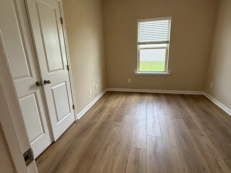 222 Skyway Dr — Photo 18